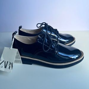 Zara Navy Blue Patent Leather Shoes